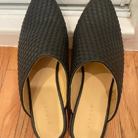 Nisolo Woven Leather Mules in Black, Size 9.5 - Picture 3 of 6
